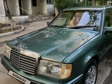 Mercedes-Benz E 230 1989 года за 1 500 000 тг. в Караганда – фото 2