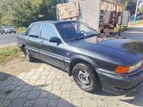 Mitsubishi Galant 1991 годаүшін800 000 тг. в Усть-Каменогорск – фото 3