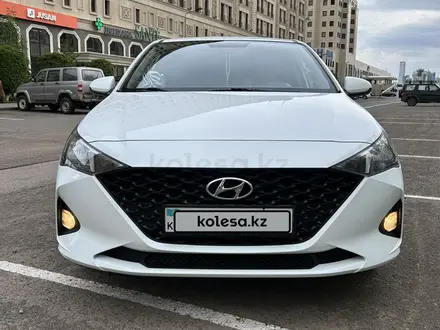 Hyundai Accent 2020 года за 7 590 000 тг. в Астана – фото 3
