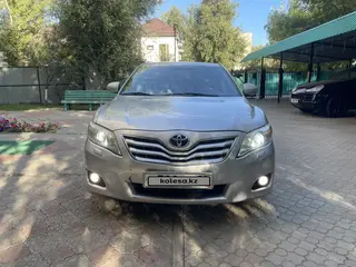 Toyota Camry, 2010