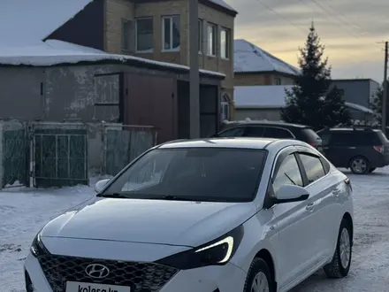 Hyundai Accent 2020 года за 8 100 000 тг. в Астана – фото 2