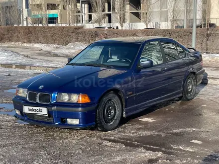 BMW 323 1993 года за 2 750 000 тг. в Астана – фото 4