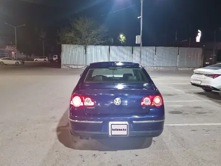 Volkswagen Passat 2006 года за 3 100 000 тг. в Алматы – фото 3