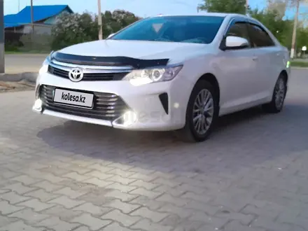 Toyota Camry 2017 года за 12 900 000 тг. в Уральск – фото 4