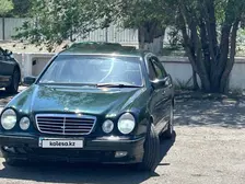 Mercedes-Benz E-Class, 2001