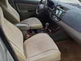 Toyota Camry 2005 годаүшін5 800 000 тг. в Астана – фото 5