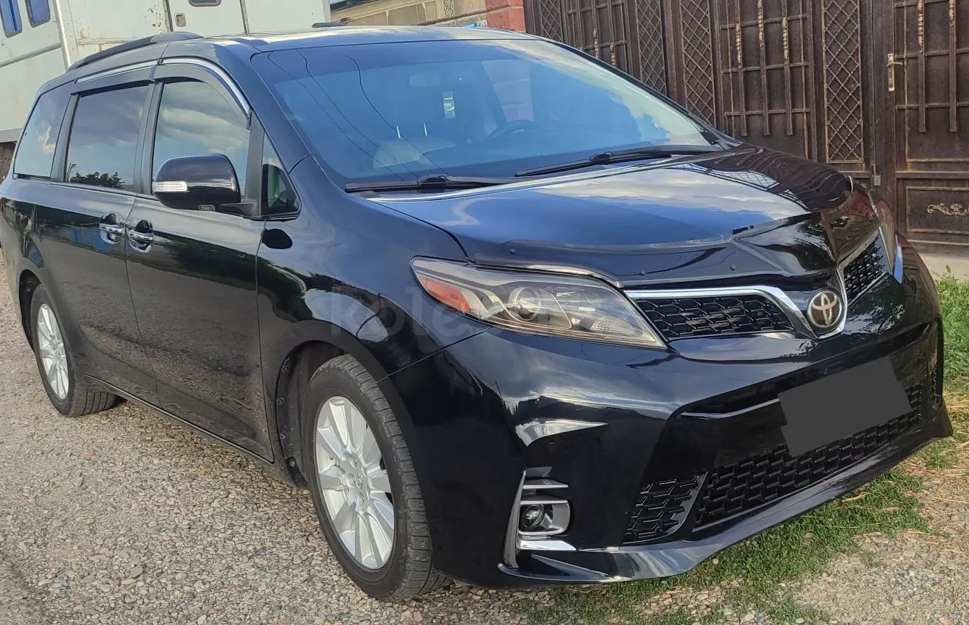 Toyota Sienna, 2017