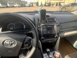 Toyota Camry 2014 годаүшін4 550 000 тг. в Уральск – фото 2