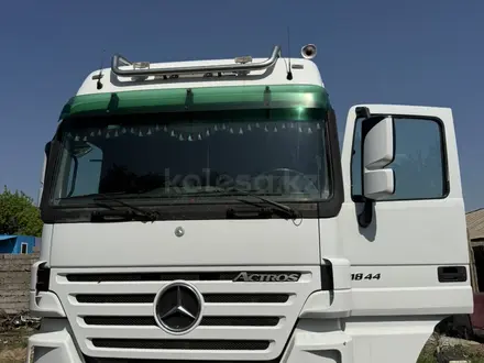 Mercedes-Benz  Actros 2007 года за 18 000 000 тг. в Алматы – фото 4