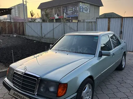 Mercedes-Benz E 280 1992 года за 2 900 000 тг. в Алматы – фото 3