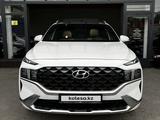 Hyundai Santa Fe 2021 года за 18 800 000 тг. в Шымкент – фото 2