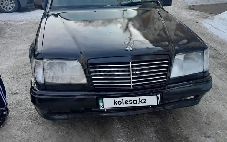 Mercedes-Benz E 220 1995 года за 1 550 000 тг. в Костанай