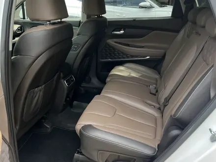 Hyundai Santa Fe 2022 года за 15 000 000 тг. в Астана – фото 11