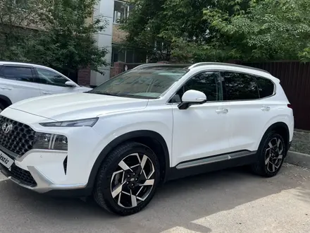 Hyundai Santa Fe 2022 года за 15 000 000 тг. в Астана – фото 2