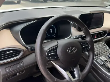 Hyundai Santa Fe 2022 года за 15 000 000 тг. в Астана – фото 5