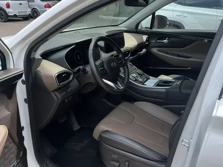 Hyundai Santa Fe 2022 года за 15 000 000 тг. в Астана – фото 6