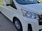 Toyota Hiace 2020 года за 23 000 000 тг. в Атырау