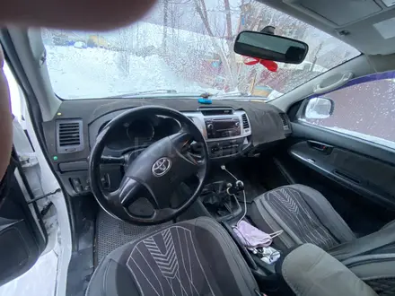 Toyota Hilux 2014 года за 11 500 000 тг. в Уральск – фото 4