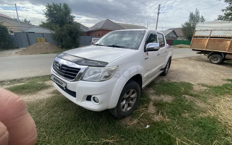 Toyota Hilux 2014 года за 11 500 000 тг. в Уральск