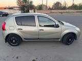 Renault Sandero 2013 года за 2 800 000 тг. в Балхаш – фото 2
