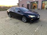 Toyota Camry 2016 годаүшін6 500 000 тг. в Уральск – фото 2