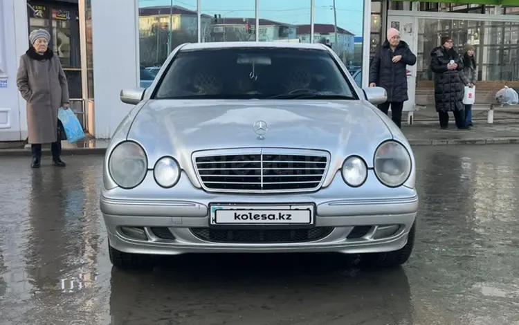 Mercedes-Benz E 320 2000 года за 4 100 000 тг. в Атырау