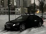 Рейлинги с креплениями для лыж (борда) на Mercedes Benz w212үшін100 000 тг. в Алматы