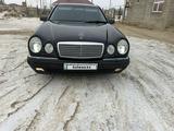 Mercedes-Benz E 240 1998 года за 2 486 645 тг. в Кульсары – фото 2