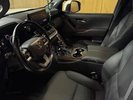 Toyota Land Cruiser 2021 года за 48 000 000 тг. в Алматы – фото 16