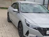 Hyundai Elantra 2020 года за 10 500 000 тг. в Актобе – фото 3