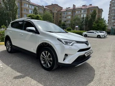 Toyota RAV4 2019 года за 11 400 000 тг. в Актобе – фото 5