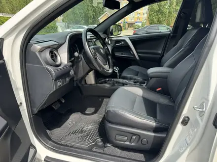 Toyota RAV4 2019 года за 11 400 000 тг. в Актобе – фото 14