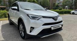 Toyota RAV4 2019 годаүшін11 400 000 тг. в Актобе – фото 2