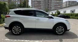 Toyota RAV4 2019 годаүшін11 400 000 тг. в Актобе – фото 4