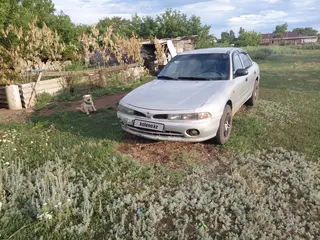 Mitsubishi Galant