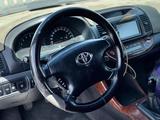 Toyota Camry 2002 года за 3 800 000 тг. в Туркестан – фото 2
