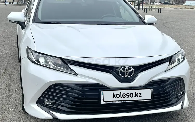 Toyota Camry 2021 года за 14 000 000 тг. в Актау