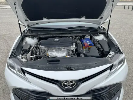Toyota Camry 2021 года за 14 000 000 тг. в Актау – фото 8