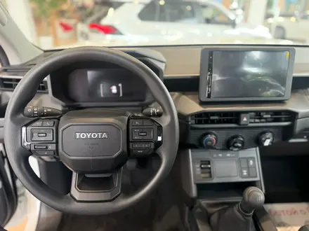 Toyota Hilux Comfort 2026 года за 27 890 000 тг. в Алматы – фото 10