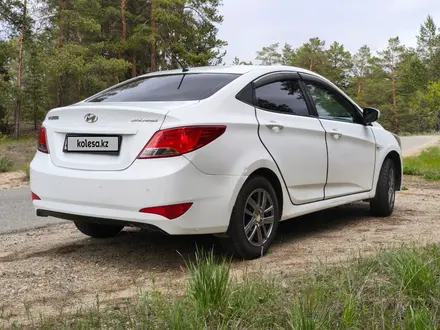 Hyundai Solaris 2014 года за 4 850 000 тг. в Семей – фото 10