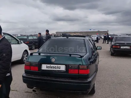 Volkswagen Vento 1996 года за 1 700 000 тг. в Тараз – фото 3