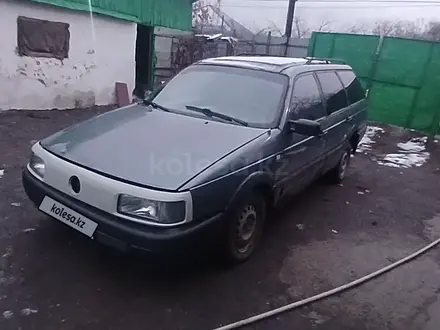 Volkswagen Passat 1989 года за 800 000 тг. в Есик – фото 2