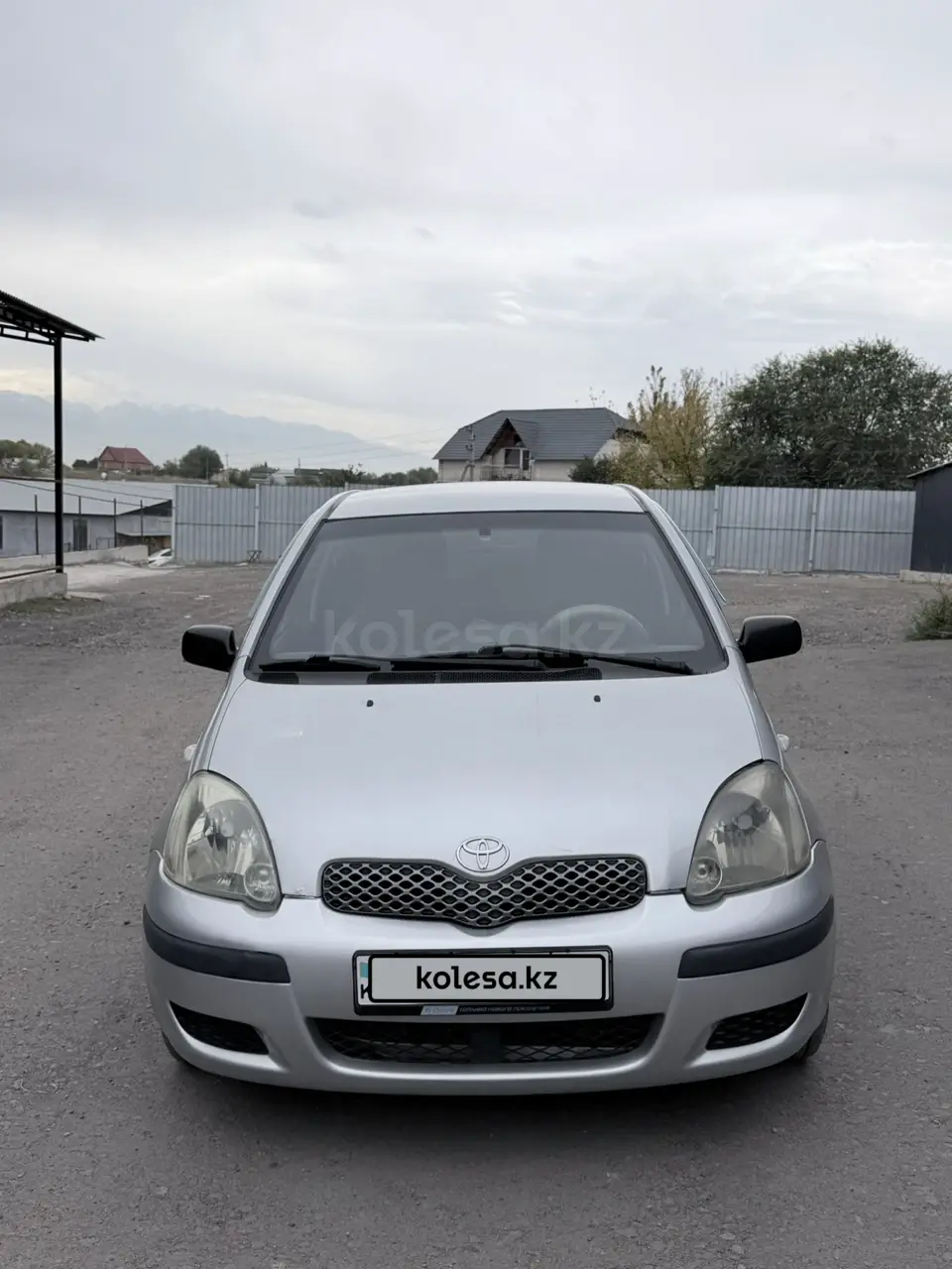 Toyota Yaris, 2003