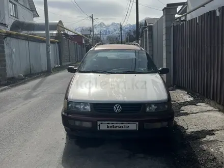 Volkswagen Passat 1995 года за 1 200 000 тг. в Алматы – фото 3