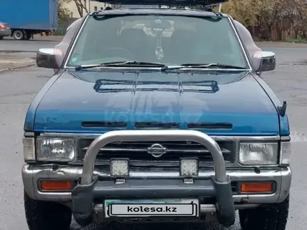 Nissan Terrano 1995 года за 2 300 000 тг. в Семей – фото 2