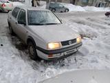 Volkswagen Vento 1992 годаfor1 900 000 тг. в Караганда