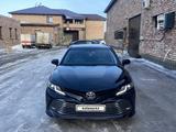 Toyota Camry 2019 года за 13 900 000 тг. в Астана