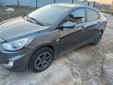 Hyundai Solaris 2012 года за 4 200 000 тг. в Атырау – фото 3