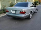 Mercedes-Benz E 280 1994 года за 4 650 000 тг. в Алматы – фото 2