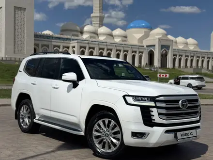Toyota Land Cruiser 2021 года за 49 900 000 тг. в Астана